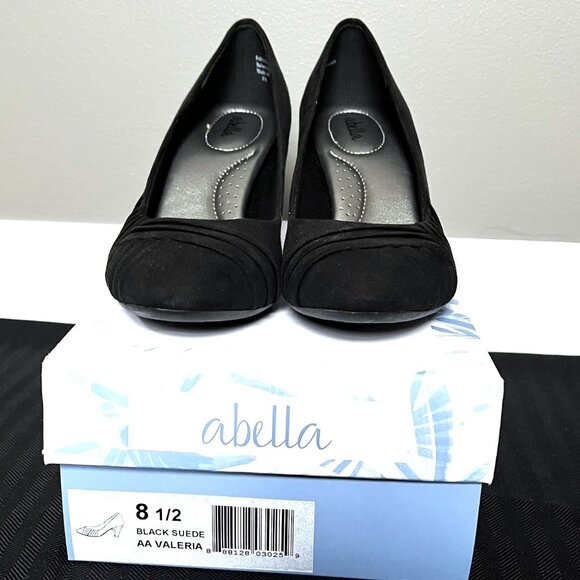 Abella Black Suede Pumps (New with Box) – Size 8.5 - Picture 1 of 7